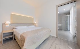 Hotel Delfino Venezia  4*